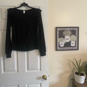 Cute black blouse with frilly shoulder sleeves